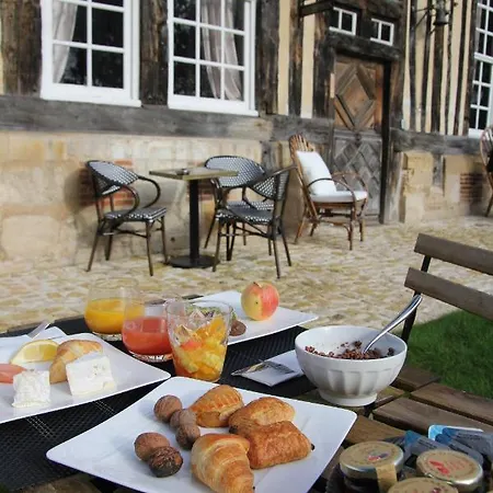 Les Manoirs Des Portes De Deauville - Small Luxury Of The World מלון 4*