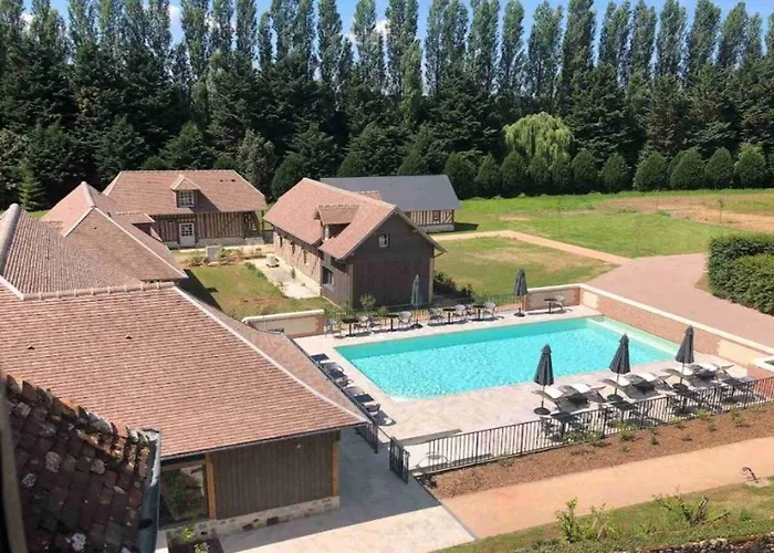 Les Manoirs Des Portes De Deauville - Small Luxury Of The World 4* Canapville (Calvados)