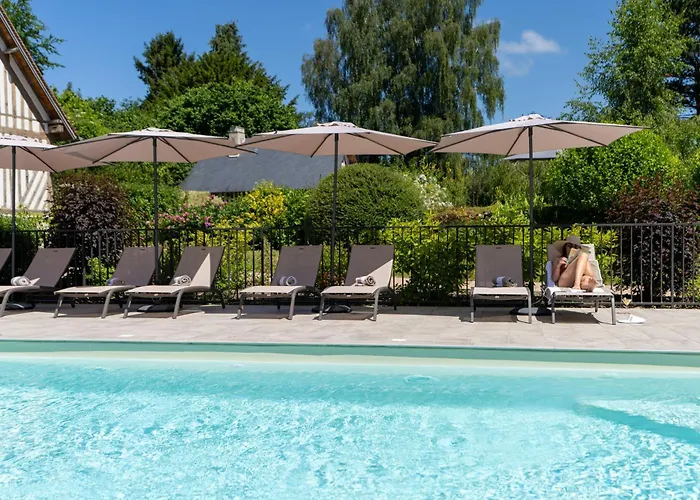 Les Manoirs Des Portes De Deauville - Small Luxury Of The World 4*