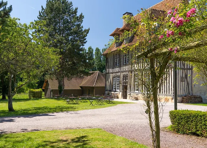 Les Manoirs Des Portes De Deauville - Small Luxury Of The World 4* Canapville (Calvados)