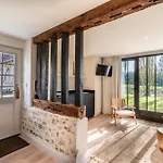 Les Manoirs Des Portes De Deauville - Small Luxury Of The World 4*
