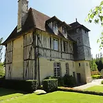 Hotel Les Manoirs Des Portes De Deauville - Small Luxury Of The World 4*