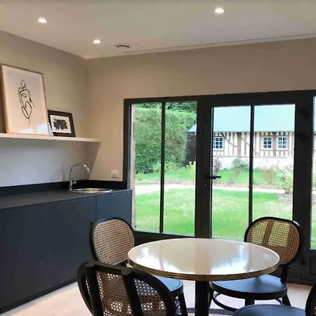 Les Manoirs Des Portes De Deauville - Small Luxury Of The World Hotel 4*