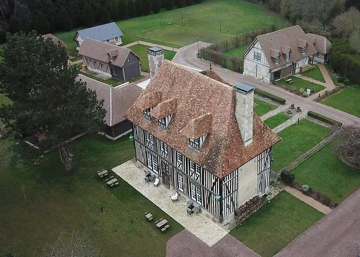 Les Manoirs Des Portes De Deauville - Small Luxury Of The World Hotel 4*