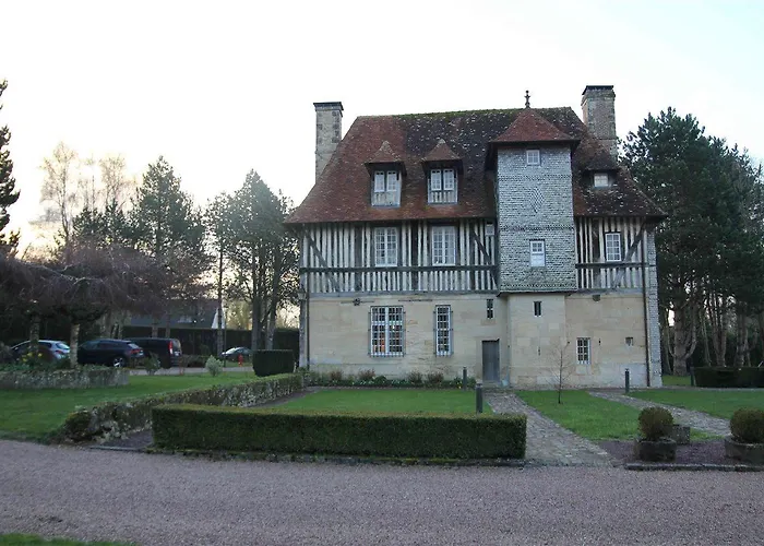 Les Manoirs Des Portes De Deauville - Small Luxury Of The World 4* Canapville (Calvados)