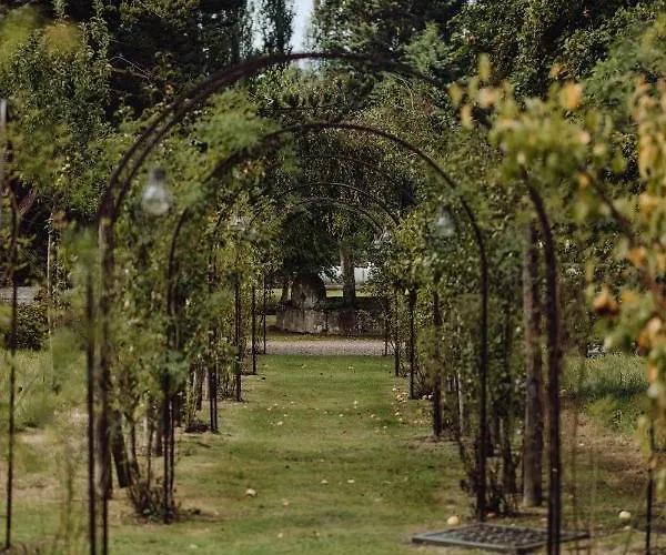 Les Manoirs Des Portes De Deauville - Small Luxury Of The World Hotel 4*